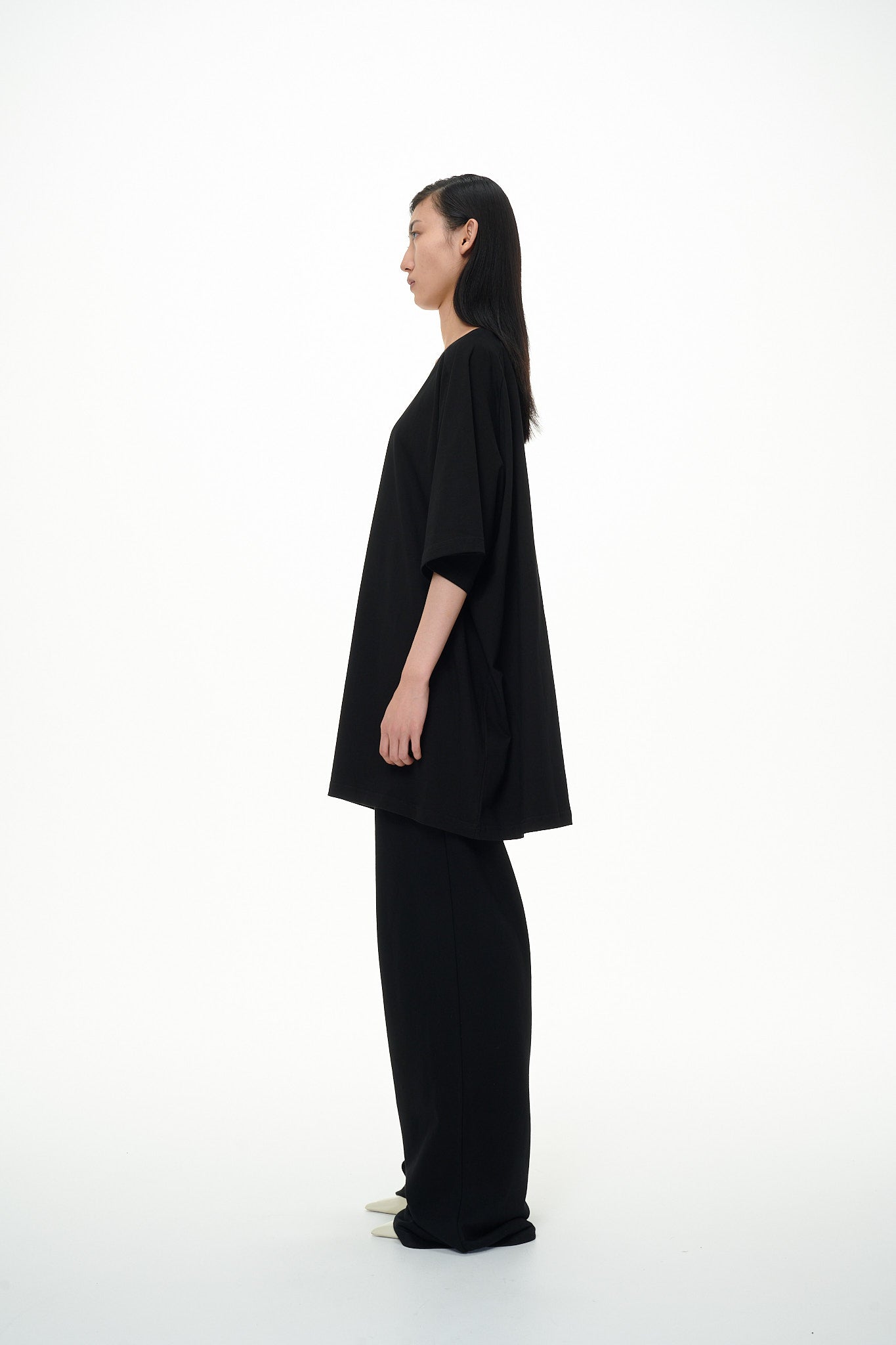 oversized half T-shirt