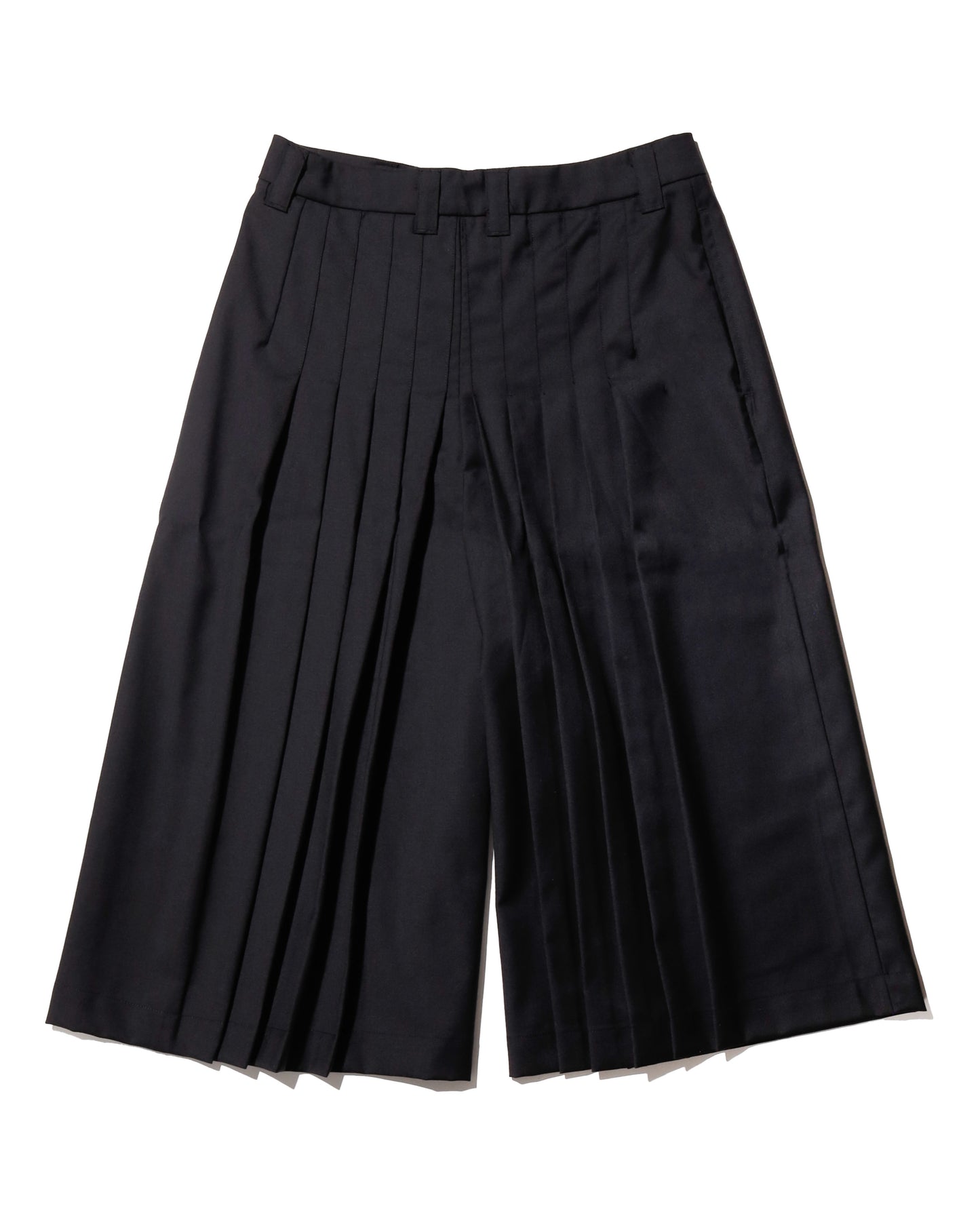 wide pleats half pants