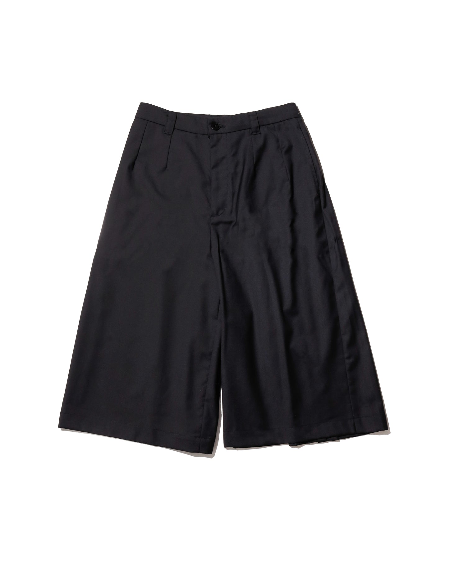 wide pleats half pants